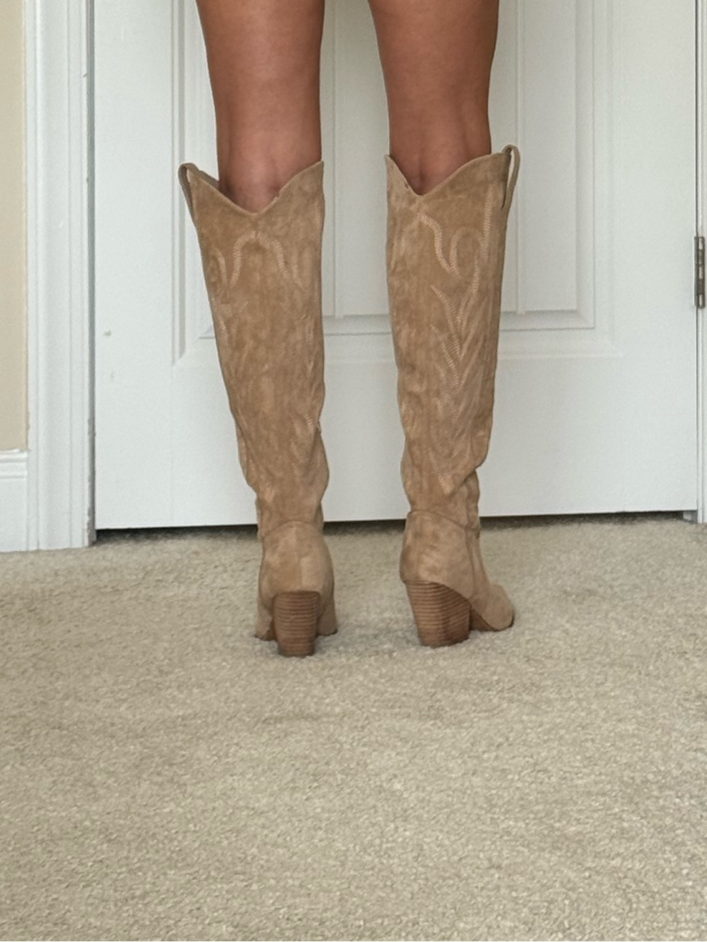 🔹 Taupe Suede Western Cowboy Boots • Women’s 8.5 - Picture 4 of 8